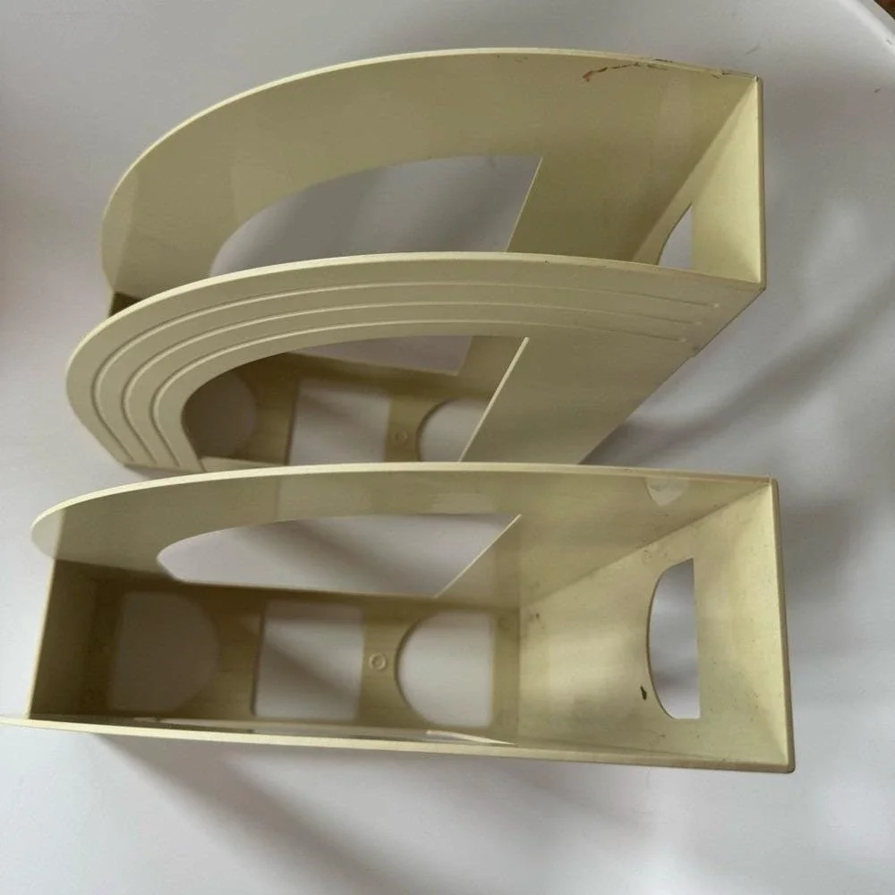 VTG 70s Fellowes Magazine Holders (2) Cream Plastic Curve Arc Office Classroom